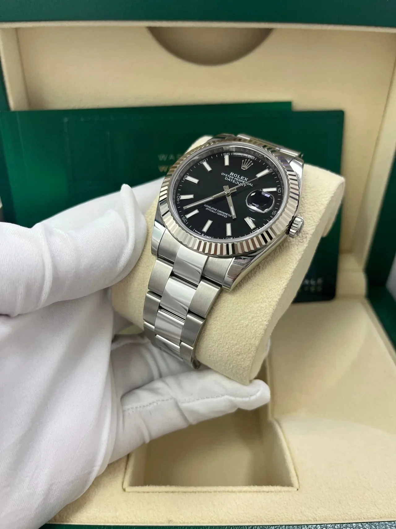 Rolex Datejust 41 Black Dial Oyster – gallery view