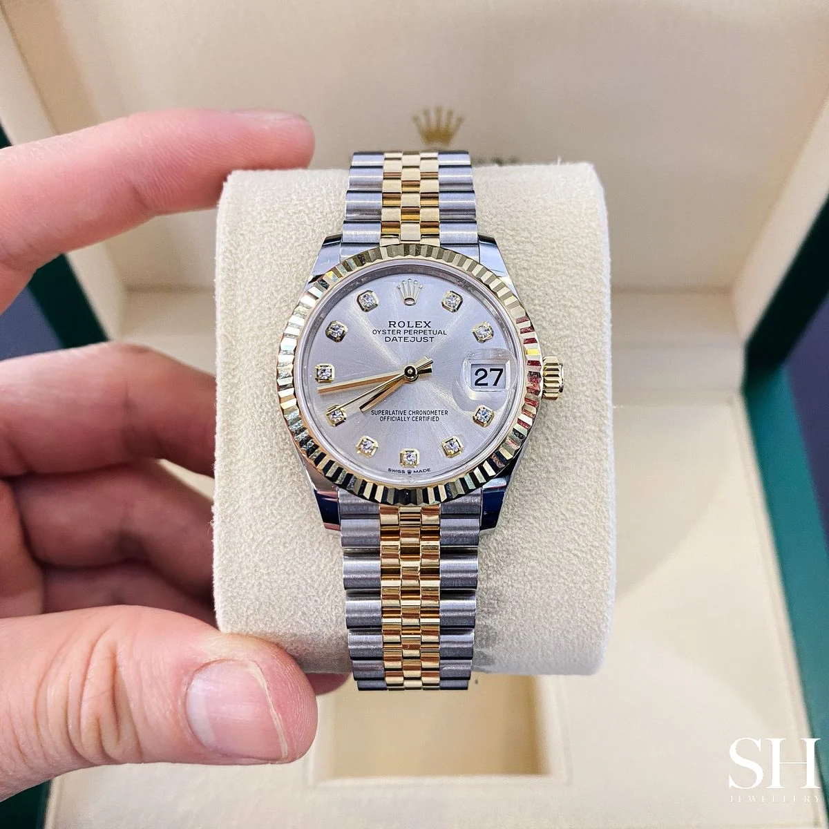 Rolex Datejust 31mm Two-Tone Dial Beige Ladies – gallery view