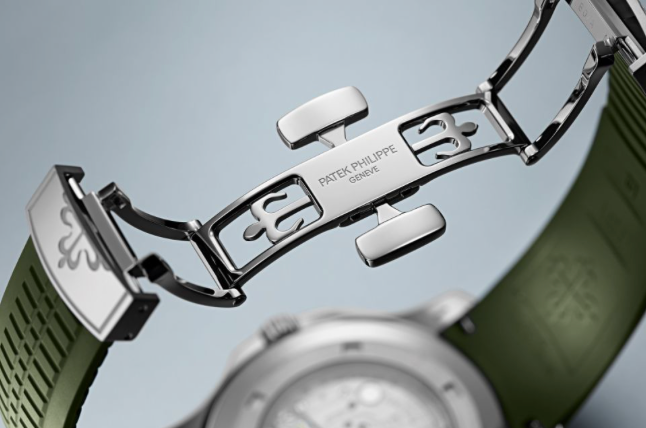 Patek Philippe Aquanaut Automatique Green – gallery view