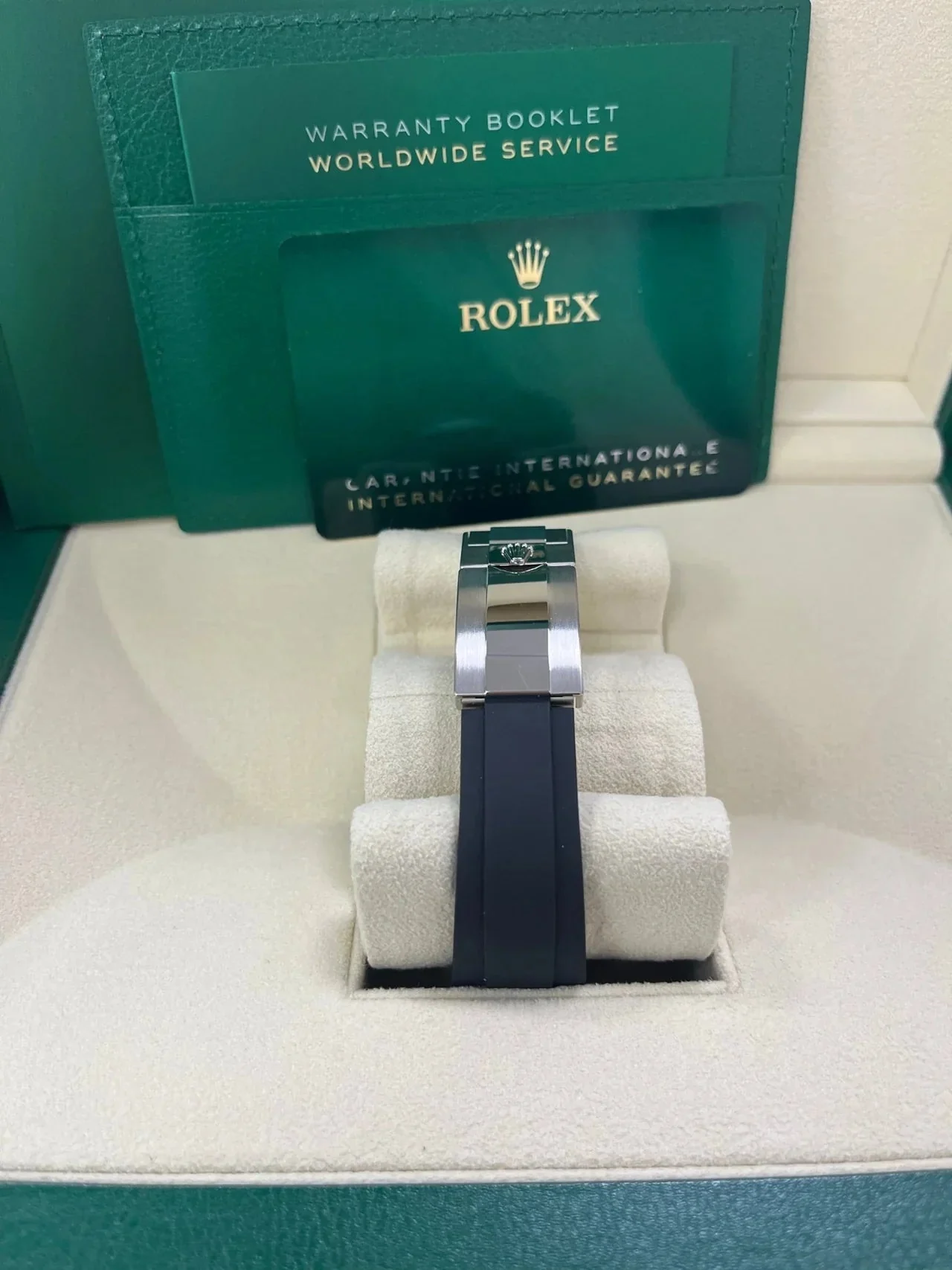 Rolex Cosmograph Daytona Silver Meteroite And Black Dial Oysterflex – gallery view