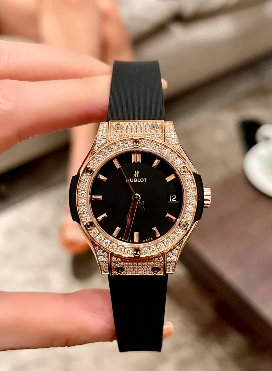 Hublot King Gold Pavé Black – gallery view