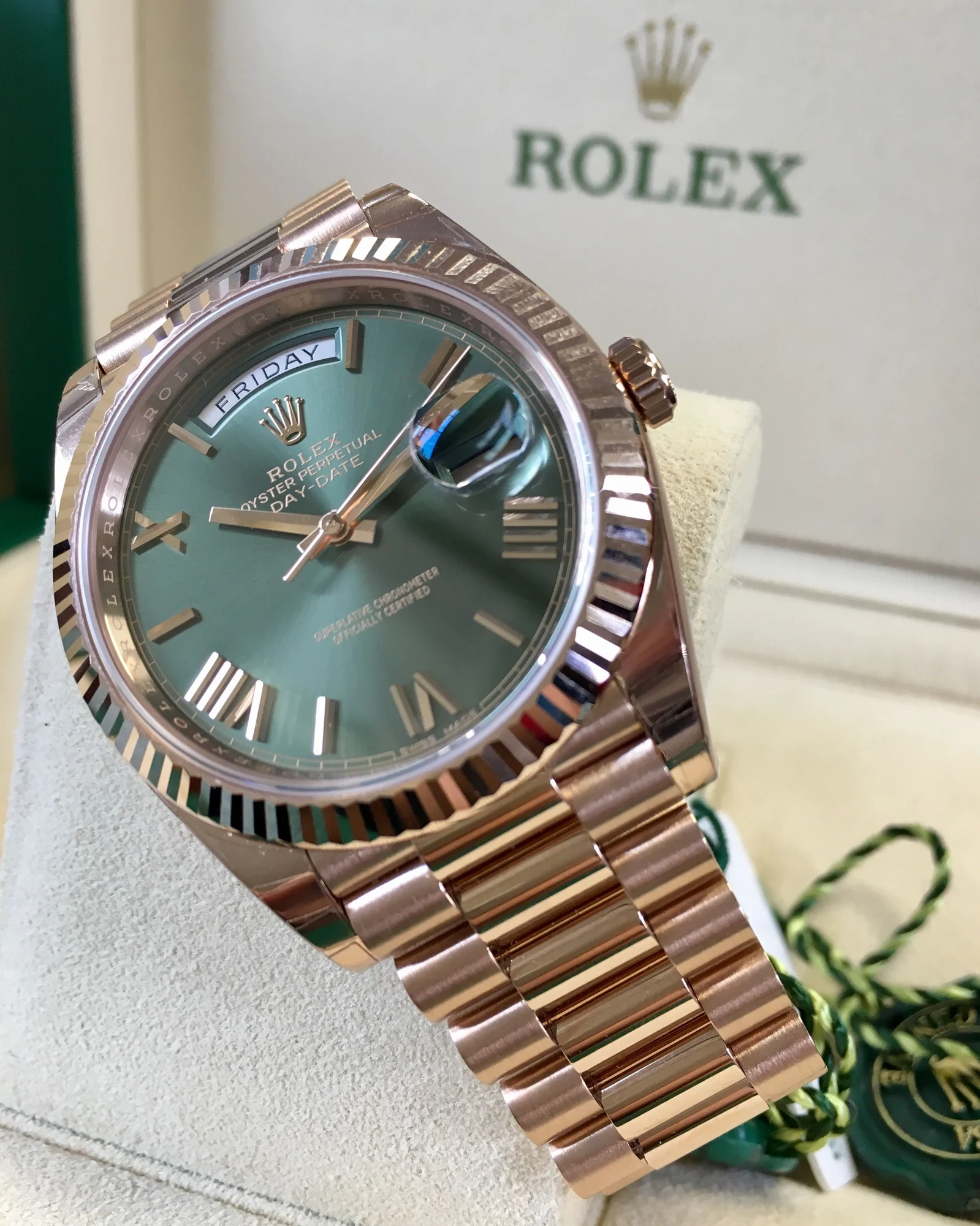 Rolex DayDate 40 Olive Rose Gold Men's – gallery view