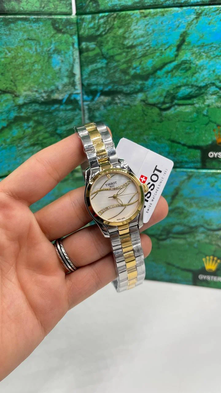 Montre Tissot T-Wave Dorée et Argentée Pour Femme – main view