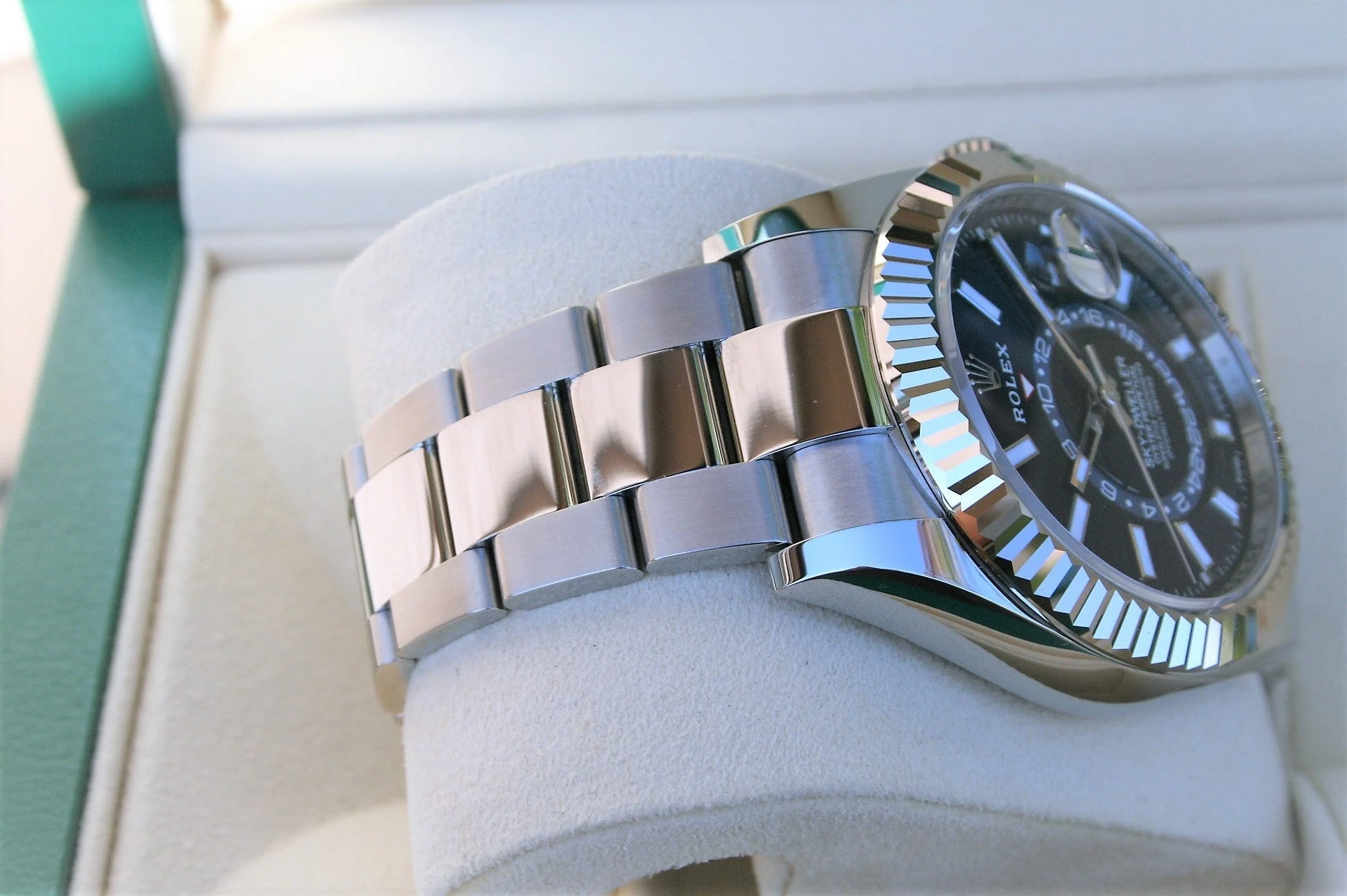 Rolex Sky-Dweller F326934 – gallery view