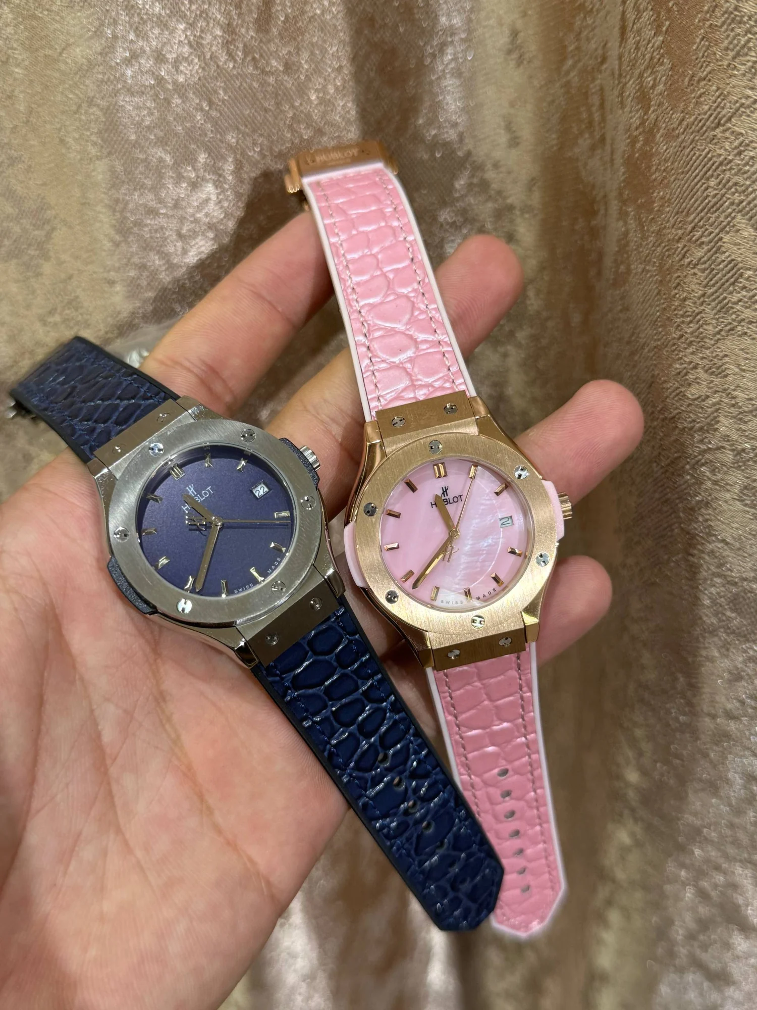 Hublot pour femme Bleu/Rose – main view