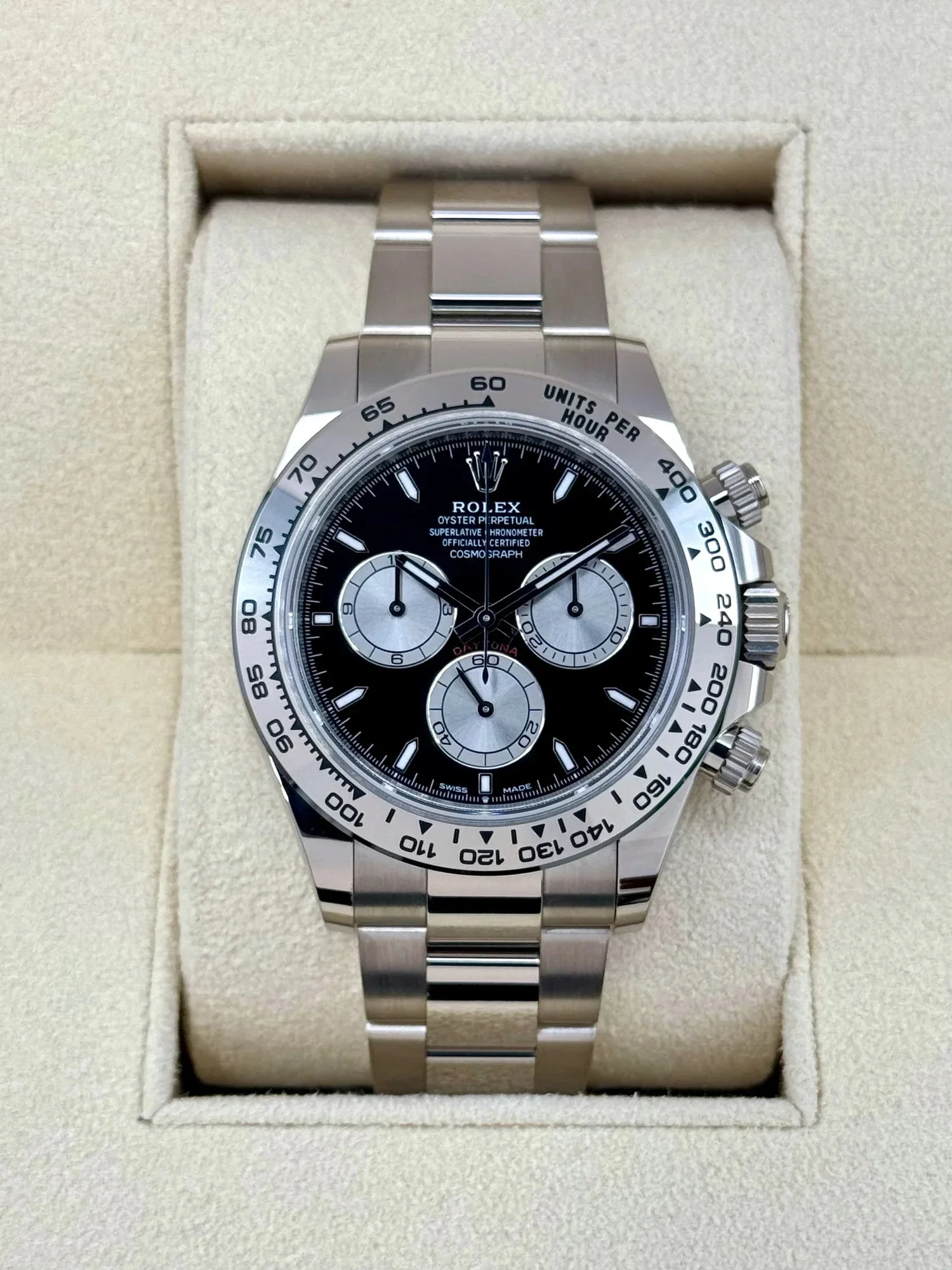 Rolex Cosmograph Daytona 40mm 126509 White Gold Black Dial – gallery view
