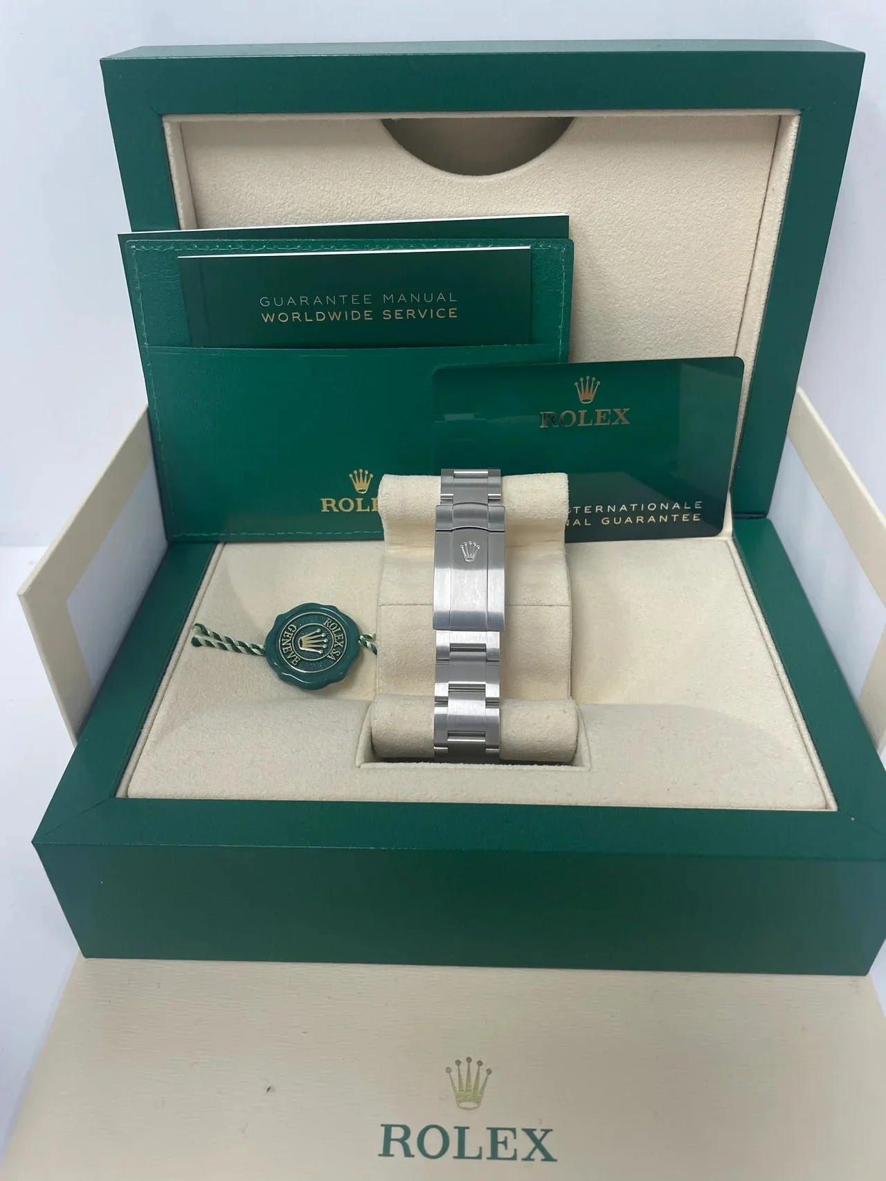 Rolex Oyster Perpetual Turquoise Dial 124300 – gallery view