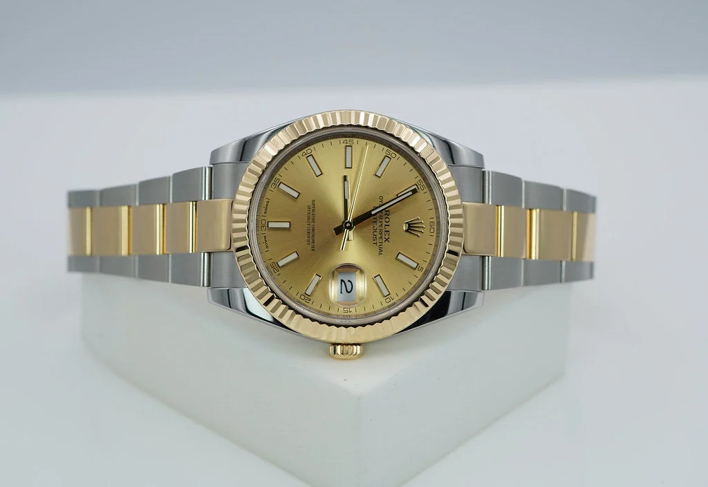 Rolex Datejust 126333 Stainless Steel - Gold Champagne Dial – gallery view