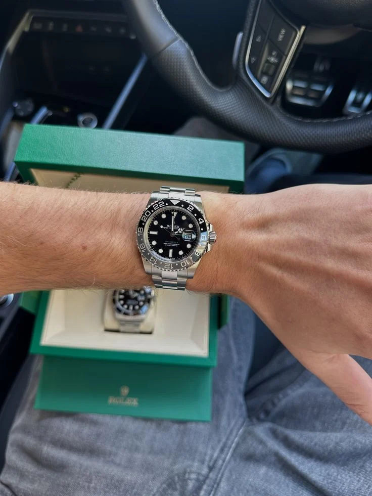 Rolex GMT-Master II Master-Ii Bruce Wayne Jubilee – gallery view