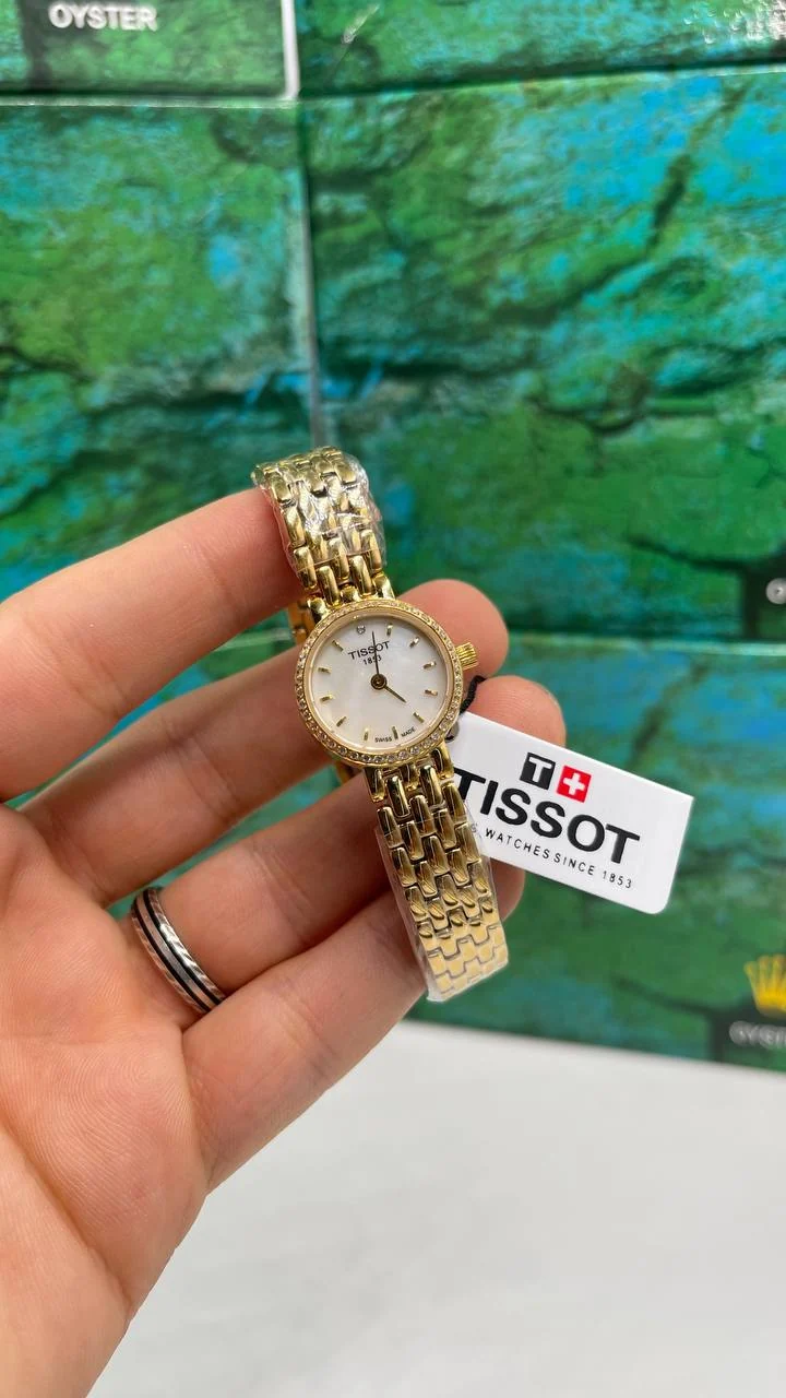 Montre Tissot Lovely en Dorée Pour Femme – main view