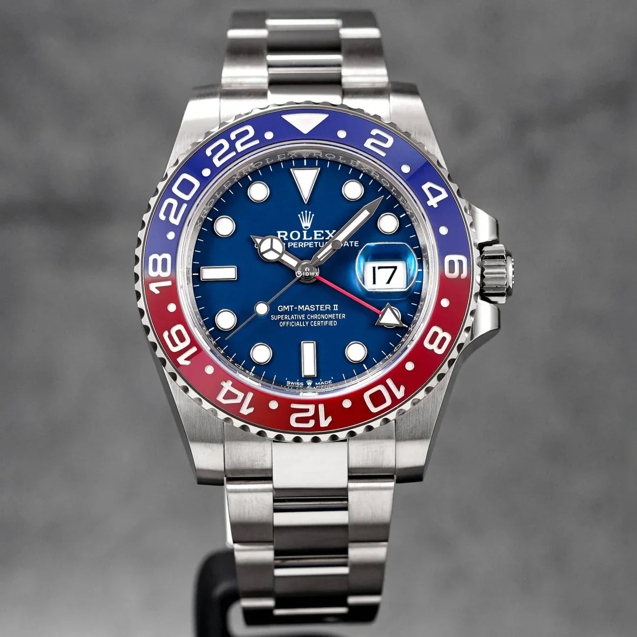 Rolex GMT-Master II Master-Ii 'Pepsi' Oyster Midnight Blue Dial – gallery view