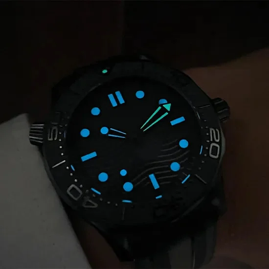 OMEGA SEAMASTER DIVER Full black – gallery view