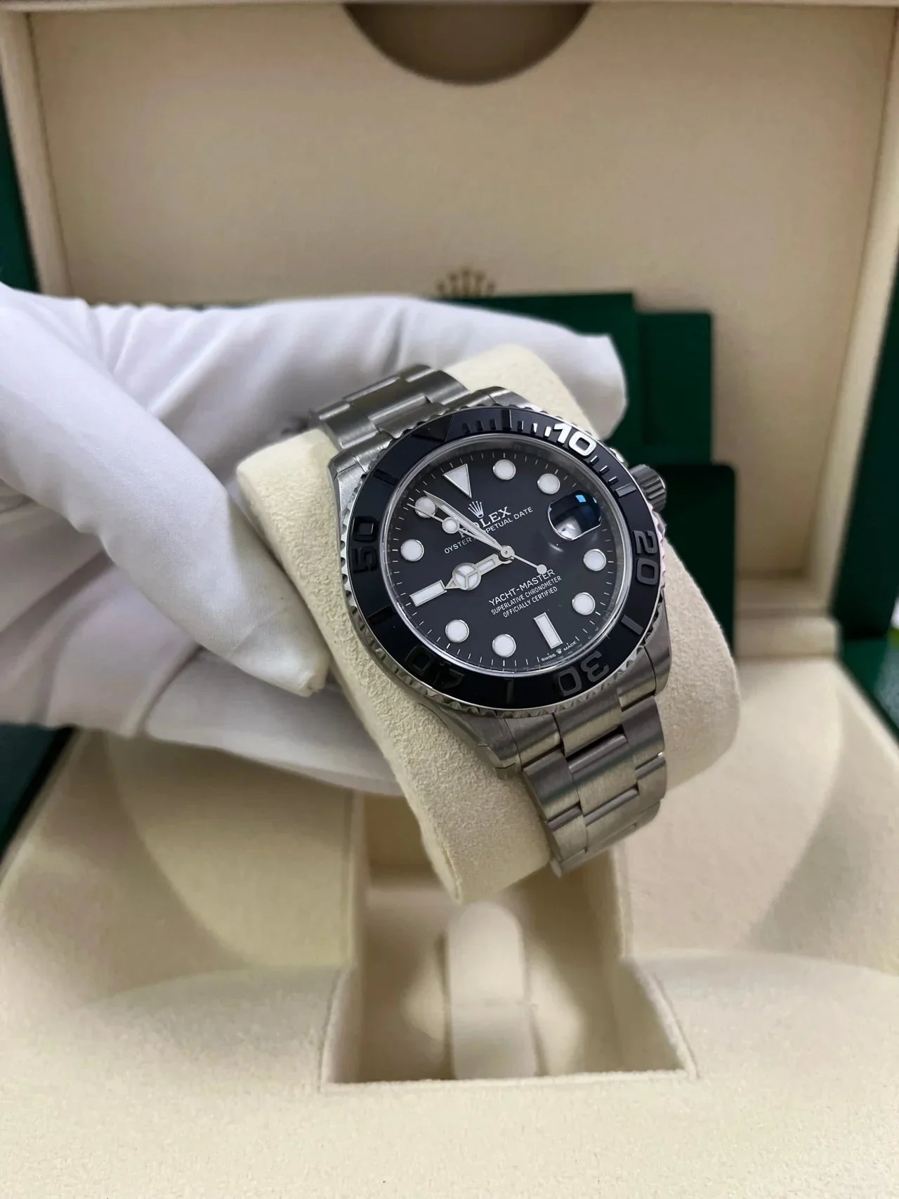 Rolex Yacht-Master 42 RLX Titanium – gallery view