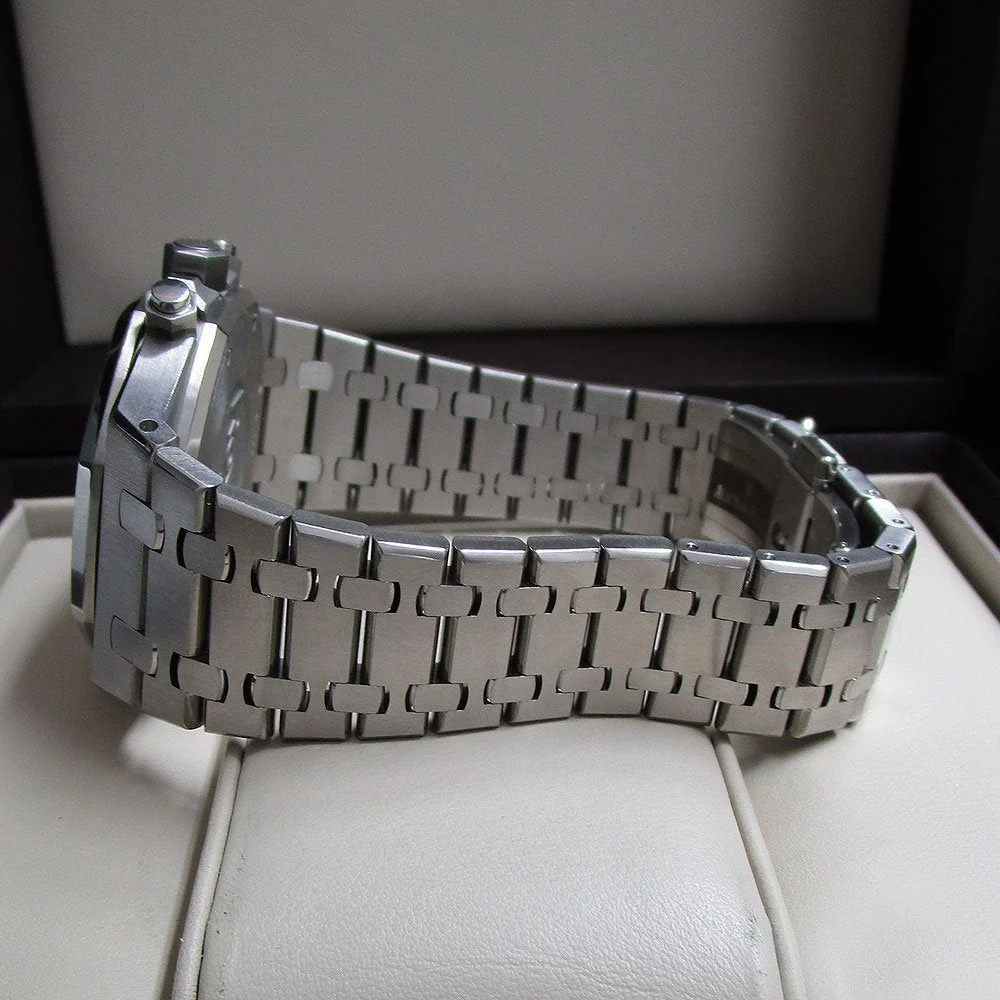 Audemars Piguet Royal Oak Chronographe 41mm 26320ST.OO.1220ST – gallery view