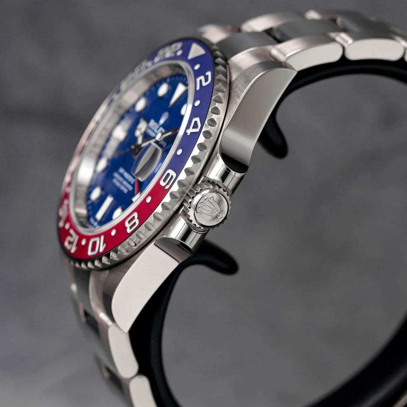 Rolex GMT-Master II Master-Ii 'Pepsi' Oyster Midnight Blue Dial – gallery view