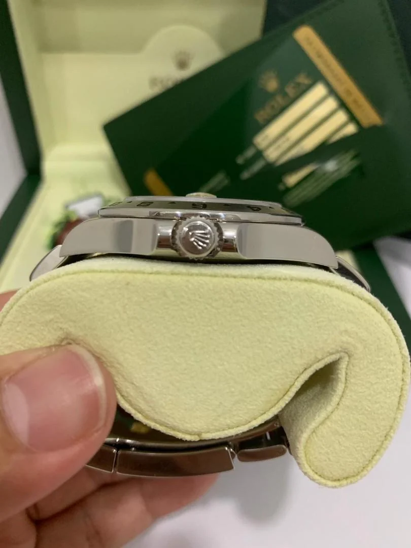 Rolex Explorer II 216570 42MM Men's – gallery view