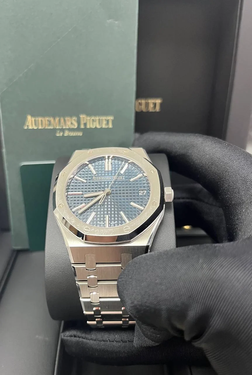 Audemars Piguet Royal Oak – gallery view