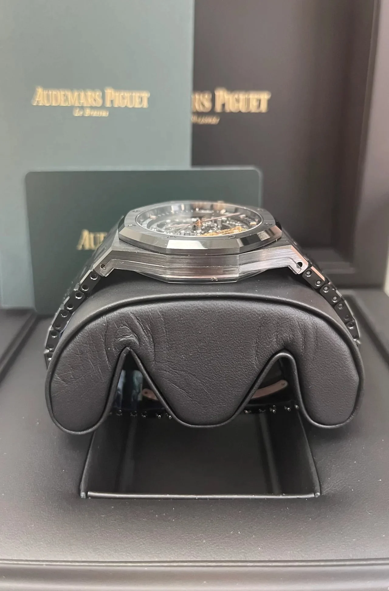 Audemars Piguet Royal Oak Skeleton Dial black – gallery view