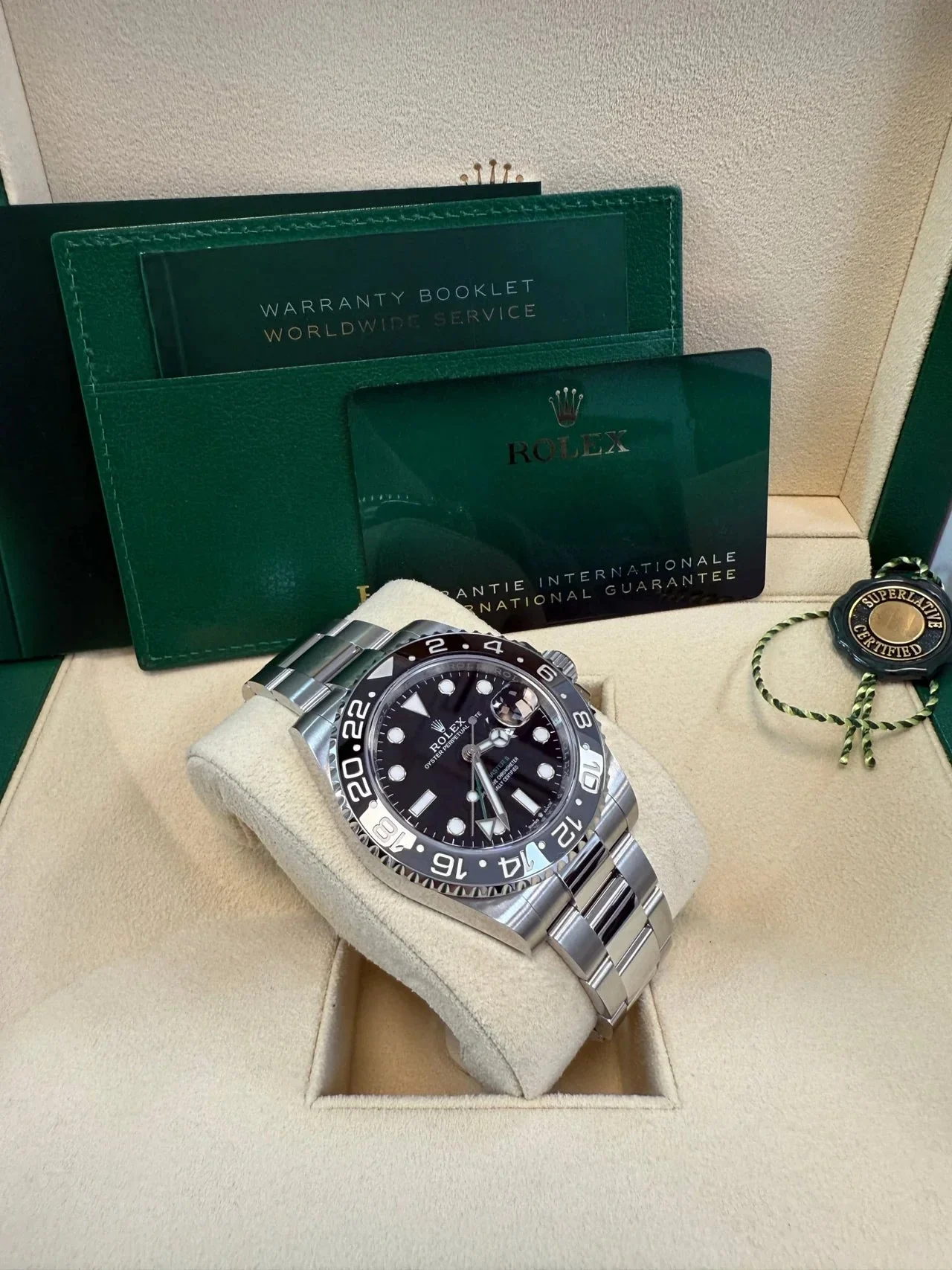 ROLEX GMT-Master II Oyster "Bruce Wayne" 126710GRNR – gallery view