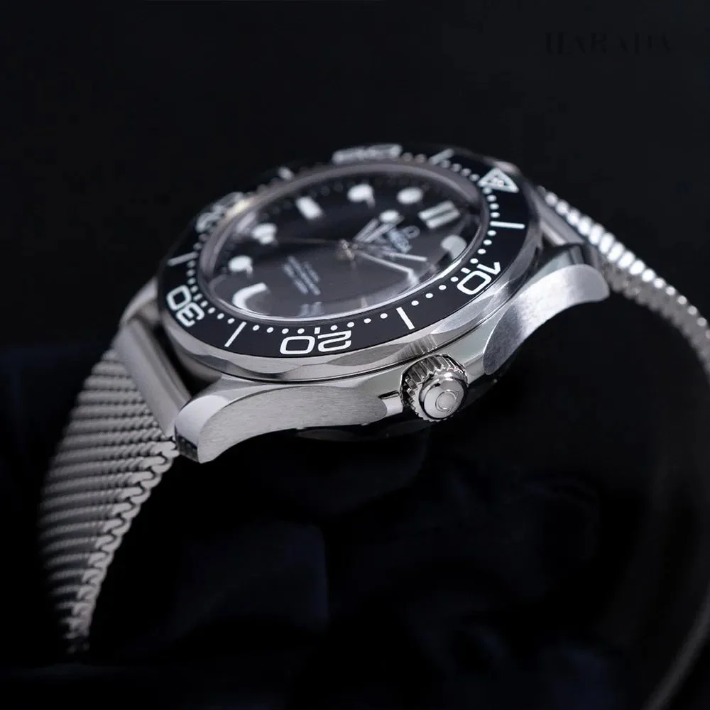 Omega Seamaster Diver 42 MM steel bracelet black – gallery view