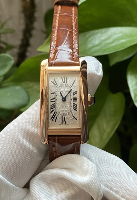 Cartier Tank Americain rose gold – gallery view