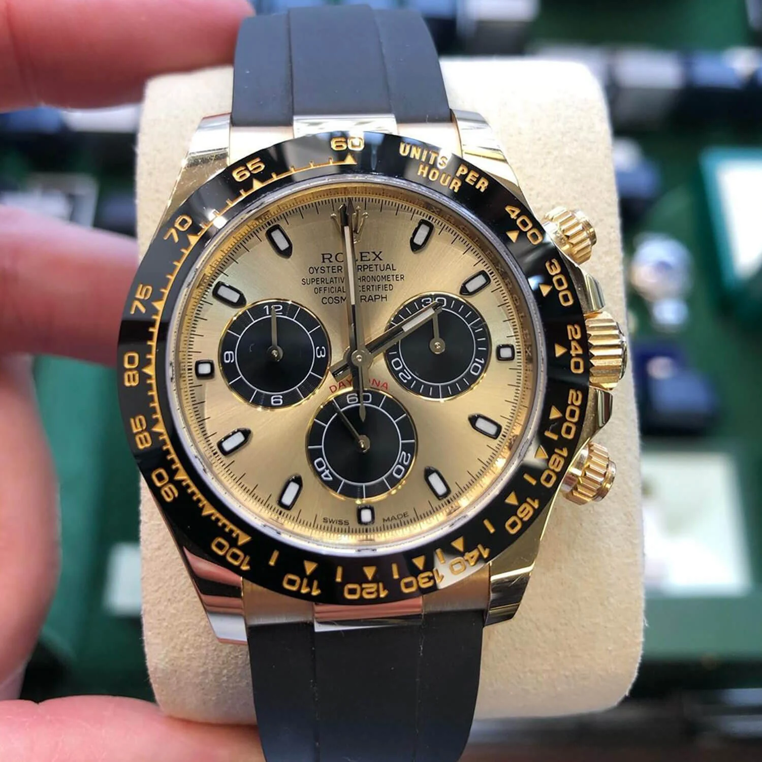 Rolex Daytona Cosmographe Gold-Tone 116518LN – gallery view