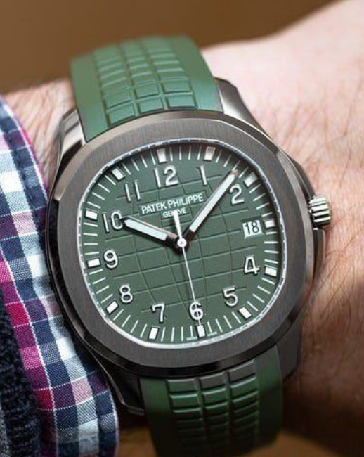 Patek Philippe Aquanaut Automatique Green – gallery view
