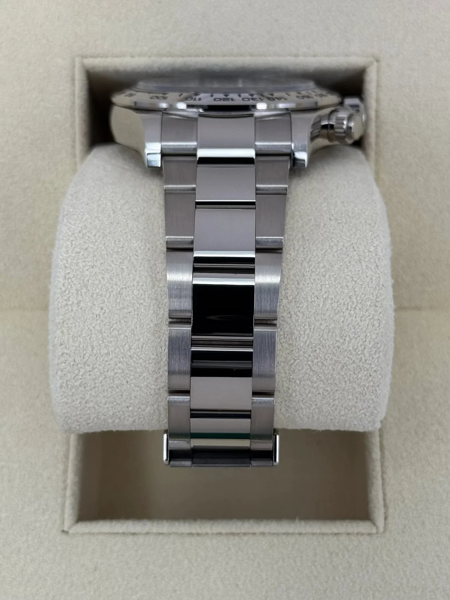 Rolex Cosmograph Daytona 40mm 126509 White Gold Black Dial – gallery view