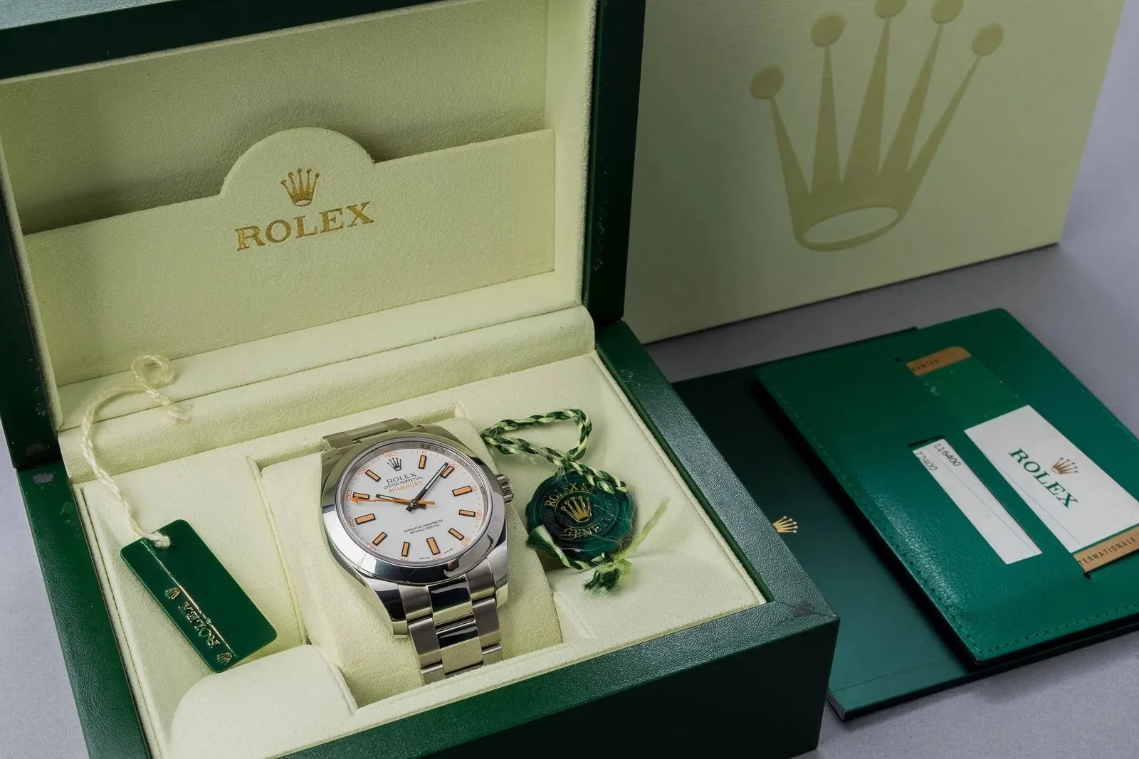 Rolex Milgauss Blanco 116400 – gallery view