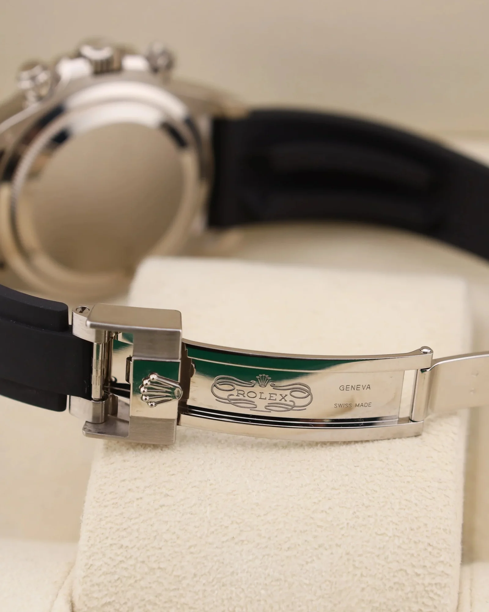 Rolex Cosmograph Daytona White Black Dial On Oysterflex 126519LN – gallery view