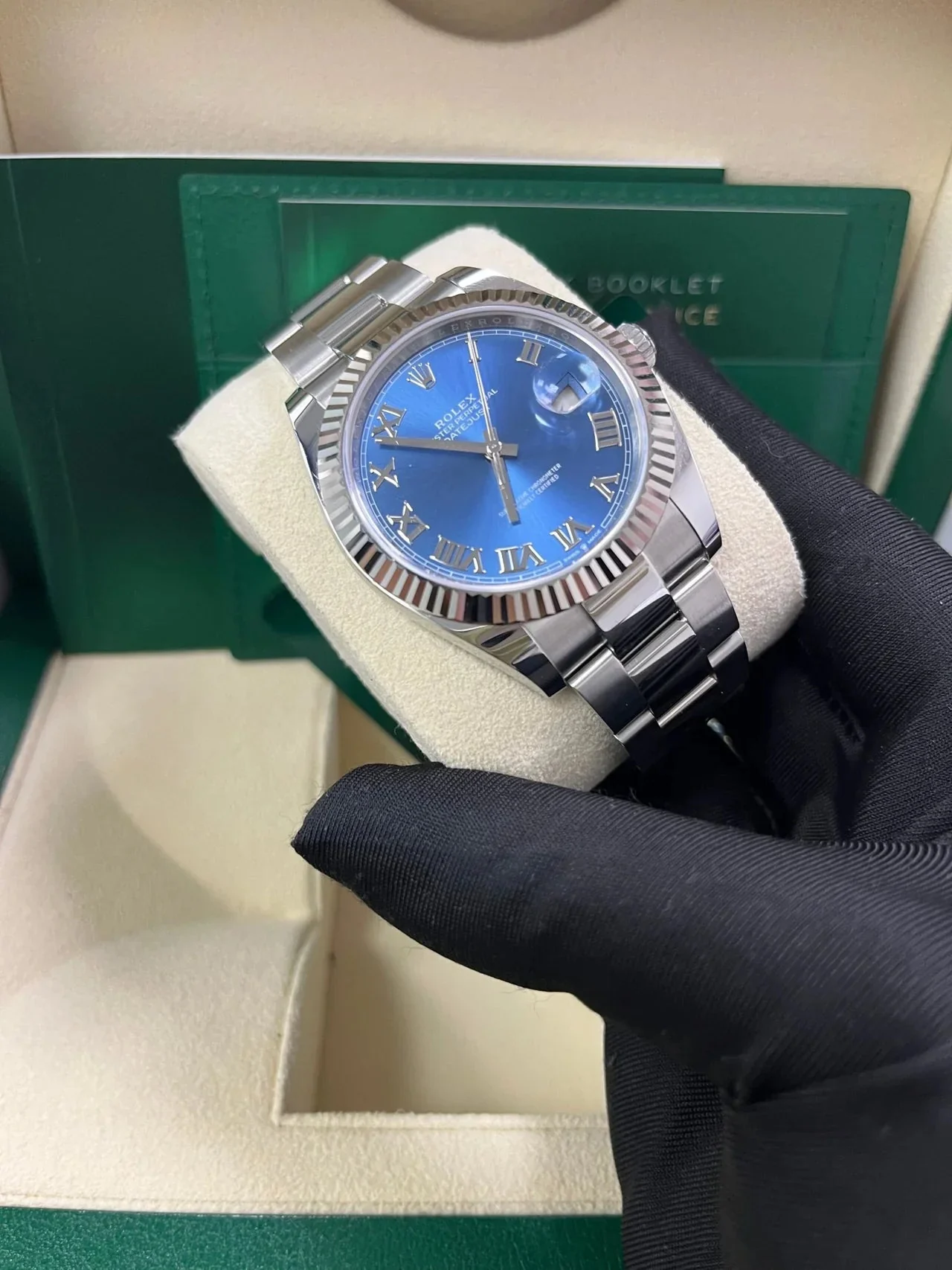Rolex Datejust Blue Roman Dial Oyster 126334 – gallery view