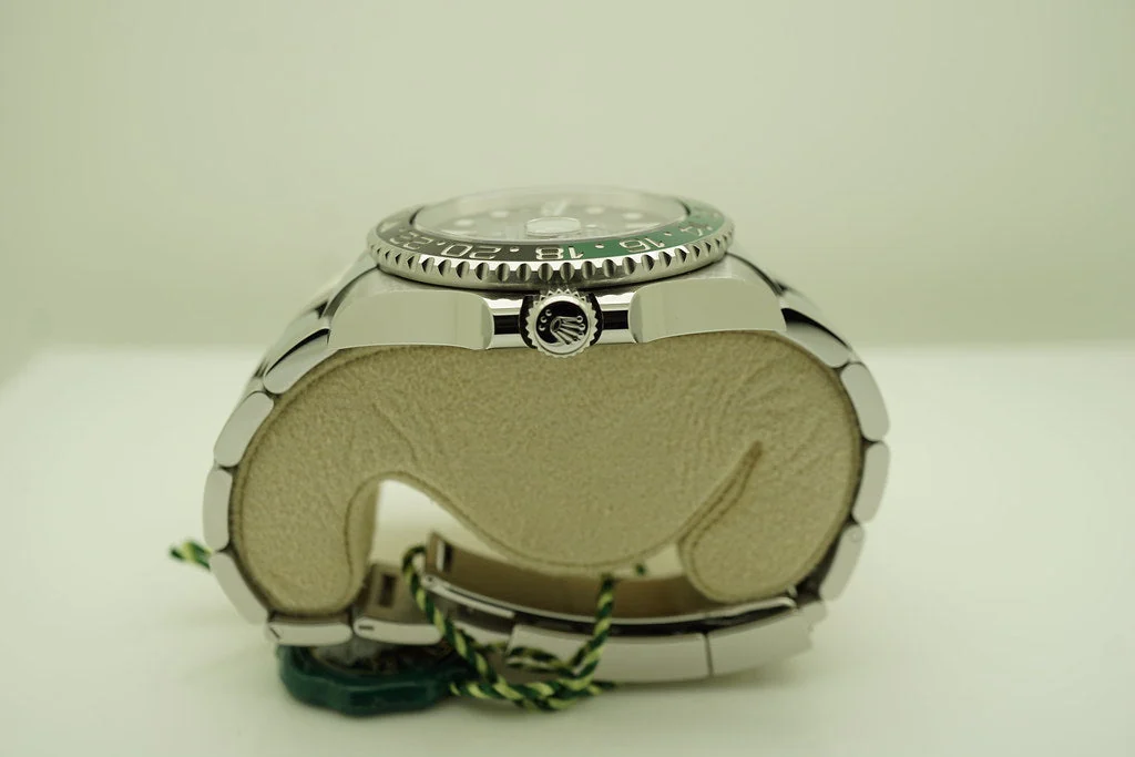 Rolex Submariner Date Pour Les Gauchers Modèle 2022 – gallery view