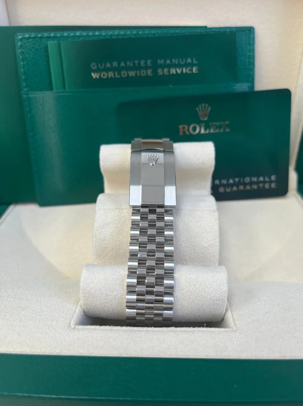 Rolex Datejust 41mm Mint Green Jubilée Men's – gallery view