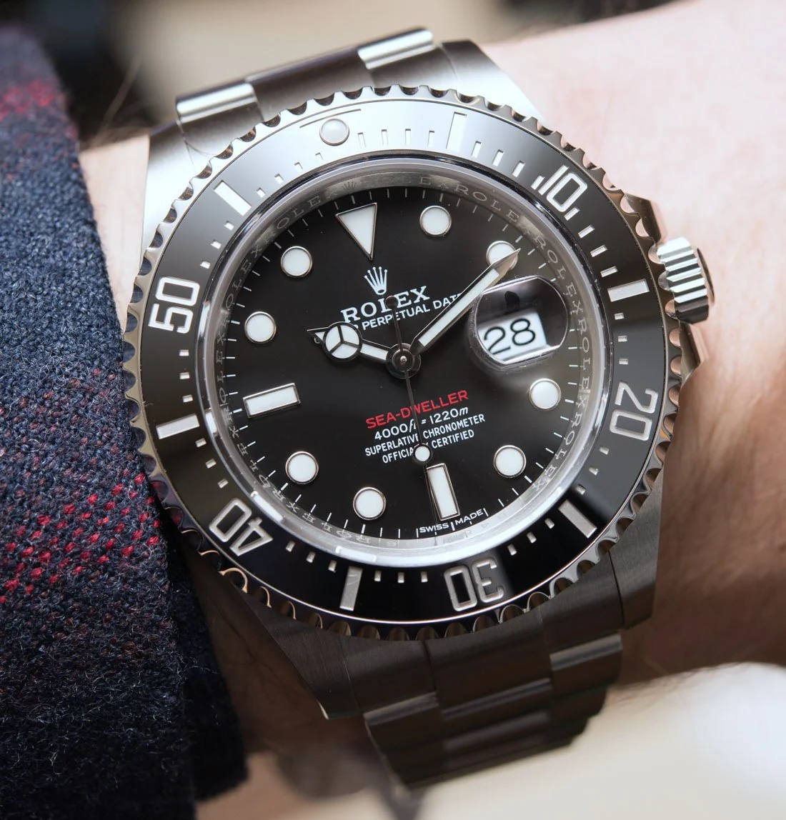 Rolex Sea-Dweller Dial Black 126600-0001 – gallery view
