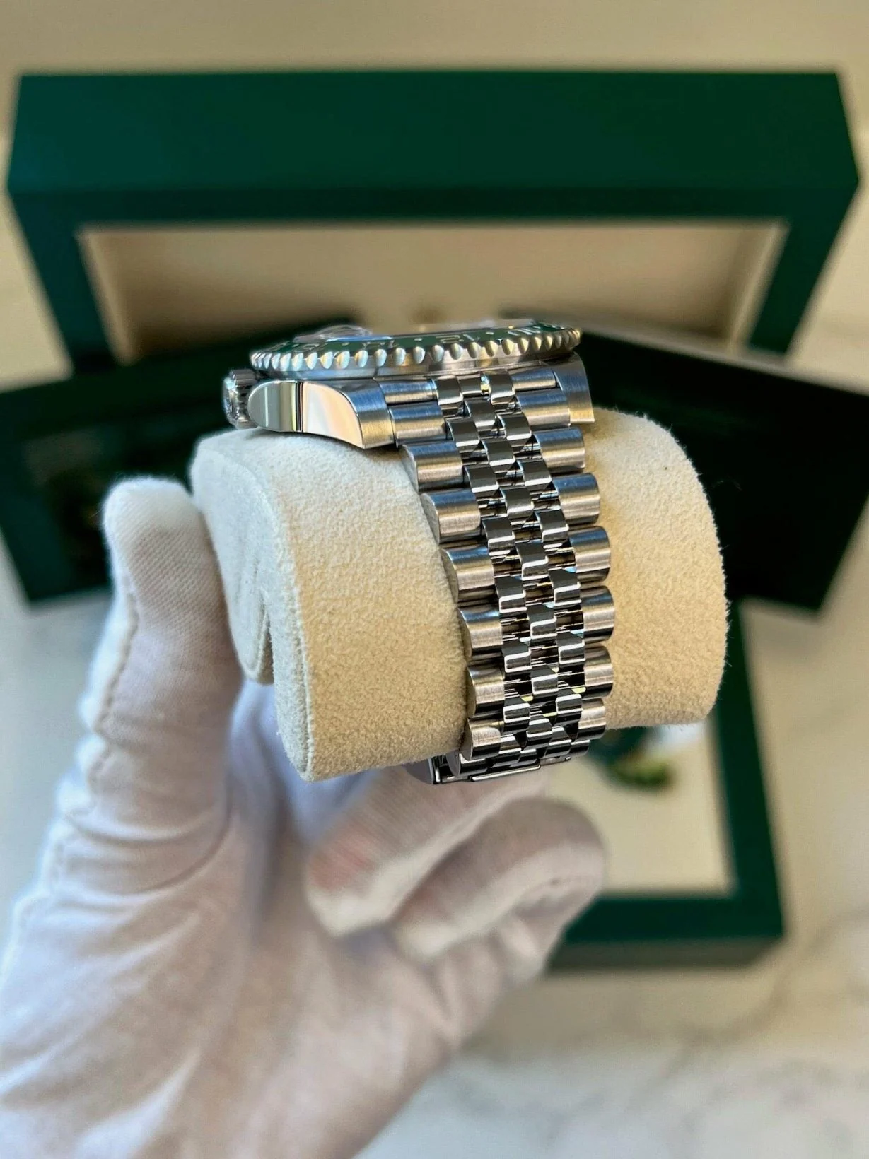 Rolex GMT-Master II – 126720VTNR “Sprite” Jubilee – gallery view