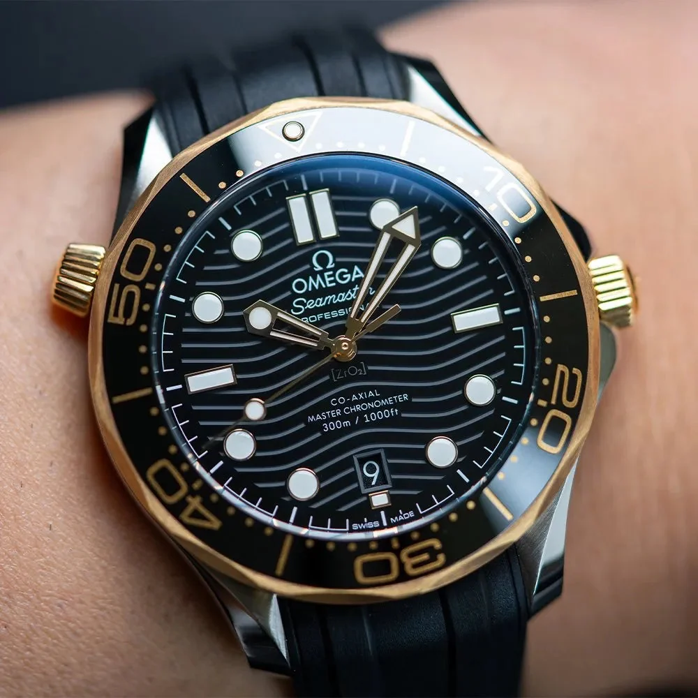 OMEGA SEAMASTER DIVER BLACK GOLD – gallery view