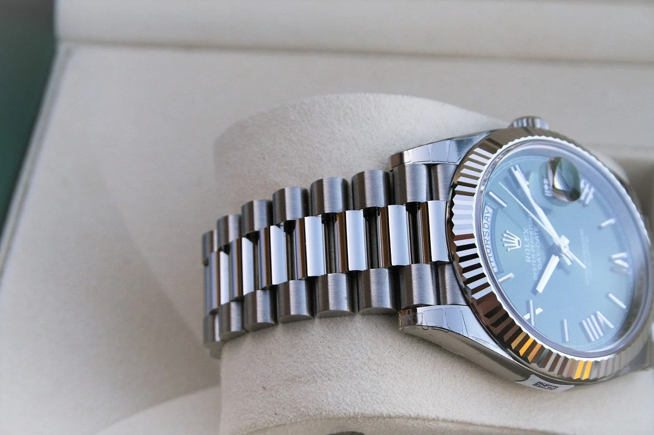 Rolex DayDate 40 Green Men's – gallery view
