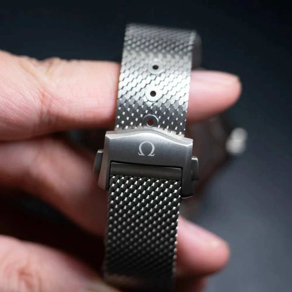 Omega Seamaster Diver 42 MM steel bracelet black – gallery view