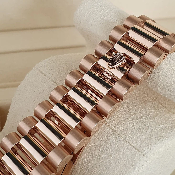 Rolex DayDate 40 Olive Rose Gold Men's – gallery view