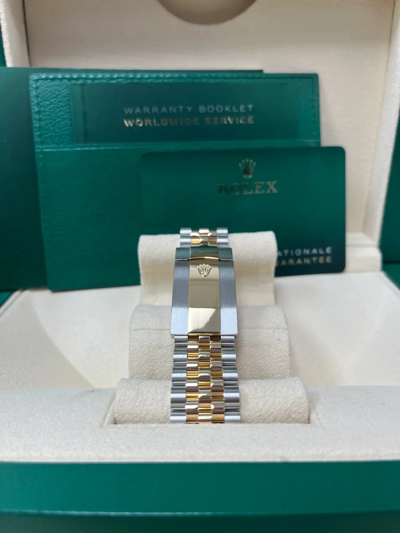 Rolex Sky-Dweller Black Yellow Gold Oyster – gallery view