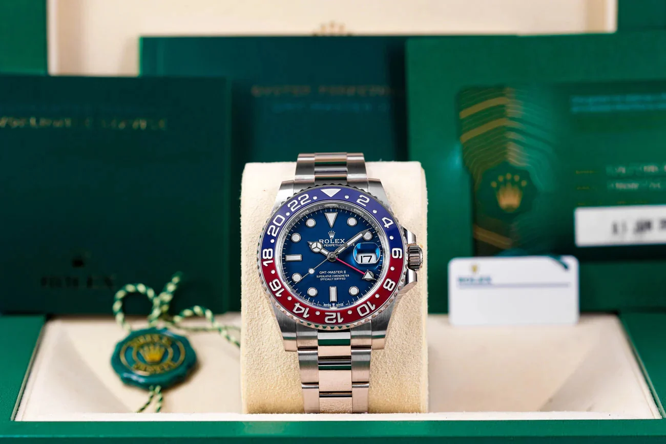 Rolex GMT-Master II Master-Ii 'Pepsi' Oyster Midnight Blue Dial – gallery view