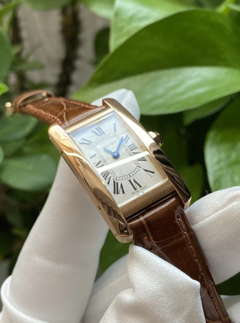Cartier Tank Americain rose gold – gallery view