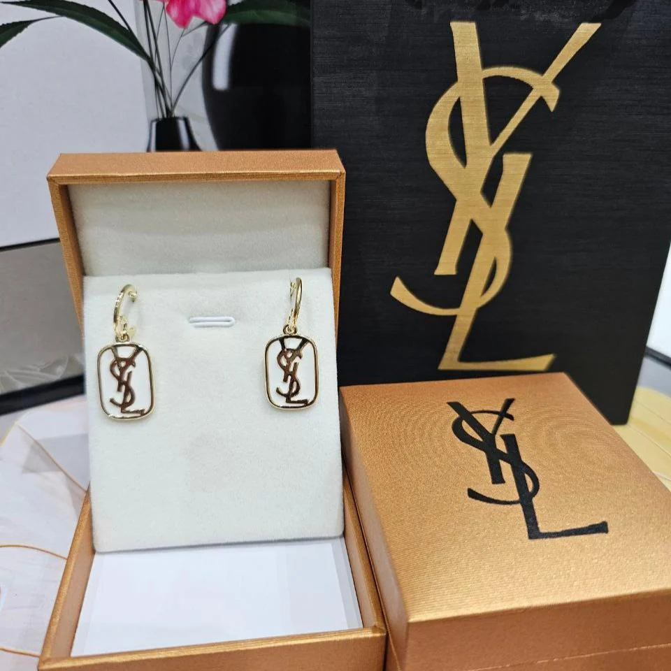 Earrings — Catalogue No. 8524650086572 — view 1