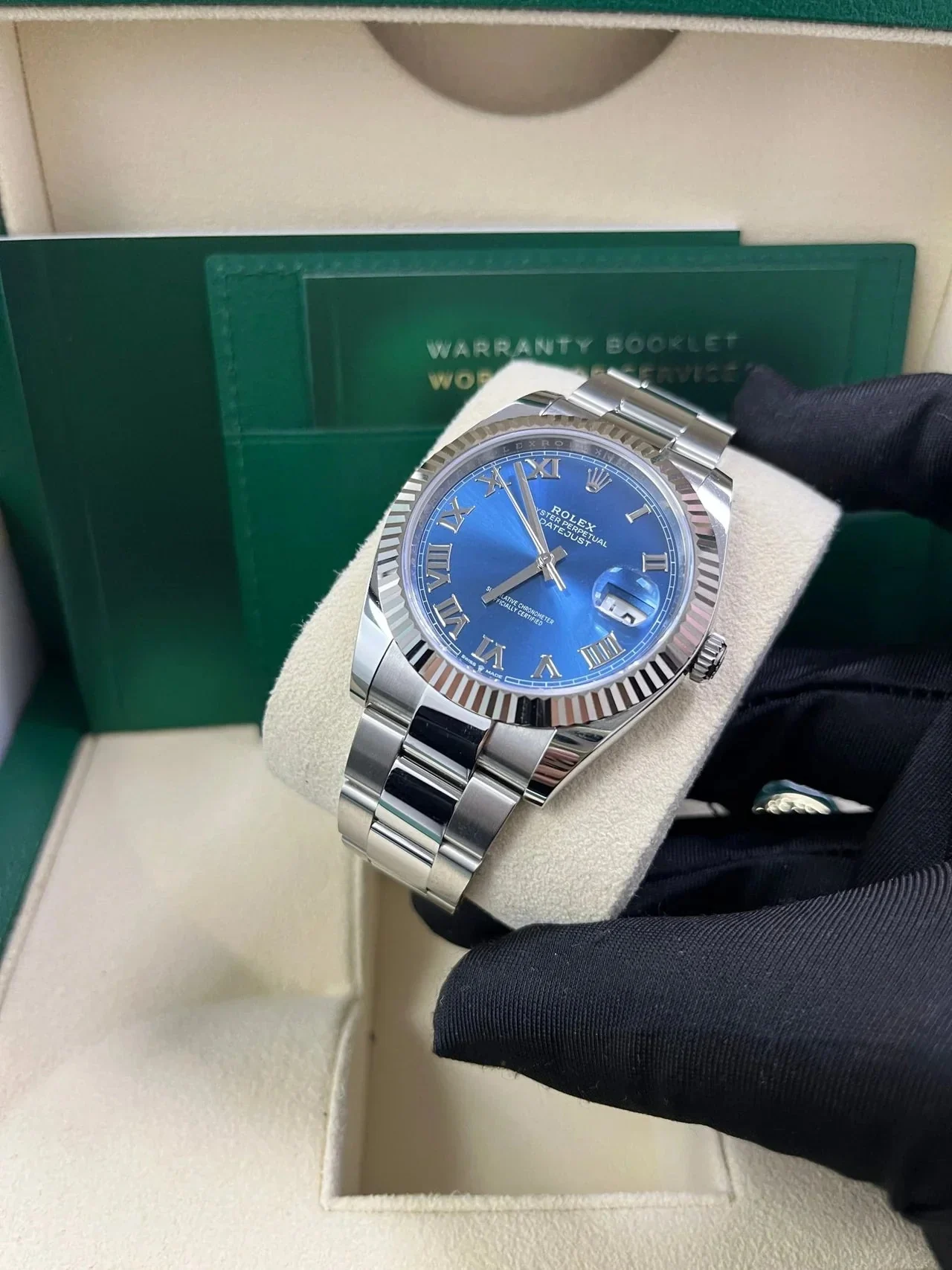 Rolex Datejust Blue Roman Dial Oyster 126334 – gallery view