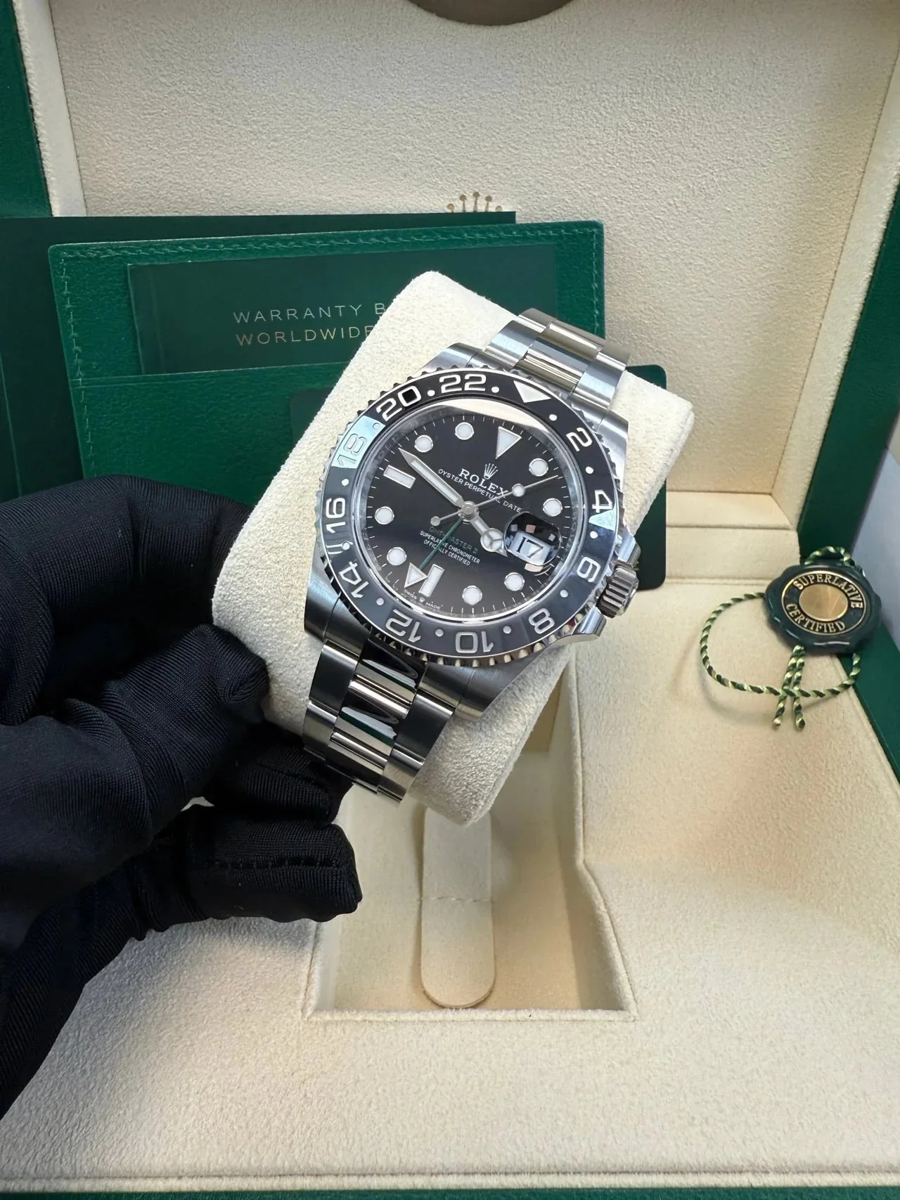 ROLEX GMT-Master II Oyster "Bruce Wayne" 126710GRNR – gallery view