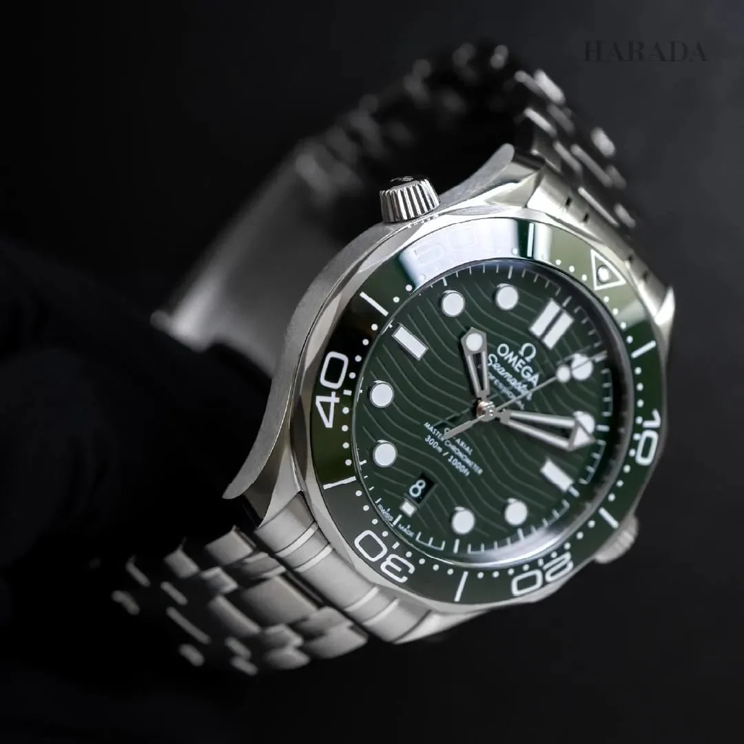 OMEGA Seamaster Green Dial Steel Bracelet – gallery view