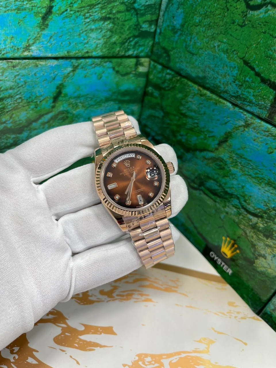 Rolex DayDate Rose Gold Unisex 36mm – main view