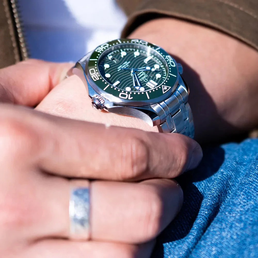 OMEGA Seamaster Green Dial Steel Bracelet – gallery view