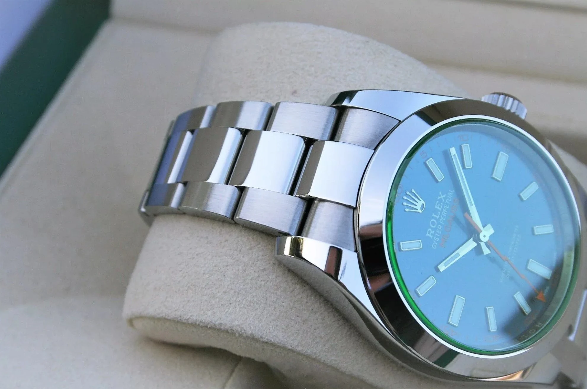 Rolex Milgauss Dial Blue 116400GV – gallery view