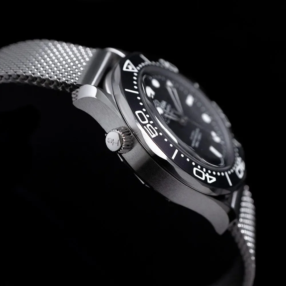 Omega Seamaster Diver 42 MM steel bracelet black – gallery view
